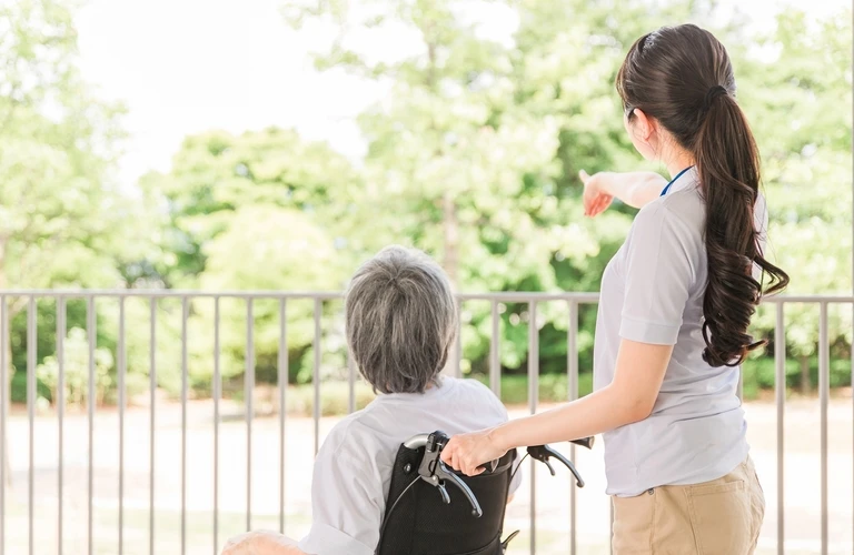 【犬山市】初めての介護職…無資格でも安心！｜グループホーム はなえくぼ